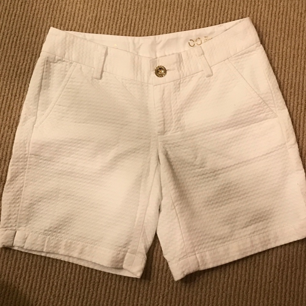 White Lilly Pulitzer Shorts- NWT